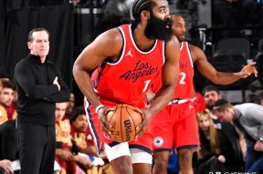 金年会官网首页-森林狼队在激烈对决中不敌快船队